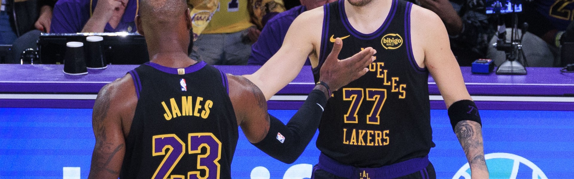 詹东第3次同场砍30+5+5！平詹眉队史2人组第3 贝勒logo17次&amp;OK第2