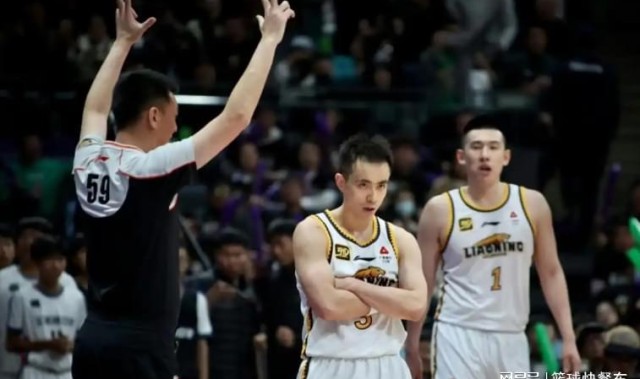 华体官网登录方式-辽篮三连败被打崩溃？赵继伟赛后拒绝与山东握手：输球又败人品？