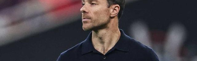 开云官方网站-皇马官方：哈维·阿隆索下课 阿韦洛亚出任主帅