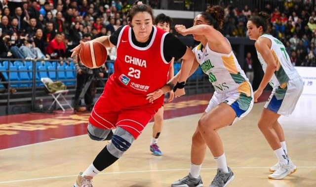 开云电子-中国女篮72-66战胜巴西女篮 取得热身赛两连胜