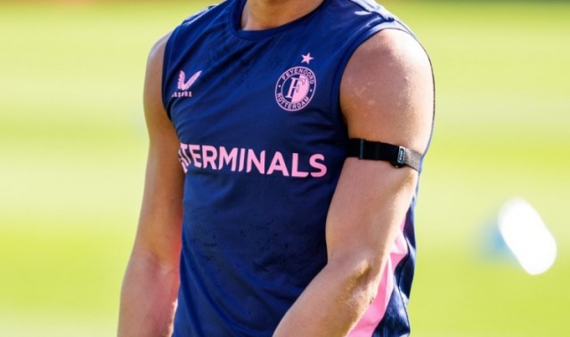 开云电子-记者：切尔西有意费耶诺德前锋哈迪·穆萨，报价合适冬窗可以离队