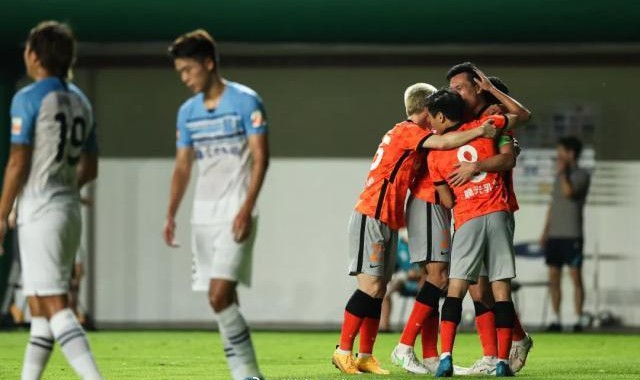 开云电子-广州城一夜回到解放前 连丢4球后防问题再次暴露