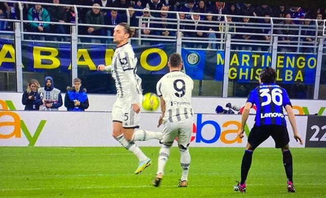 1679276938162084846.jpg Frm_dCCWAAMCLKb.jpg